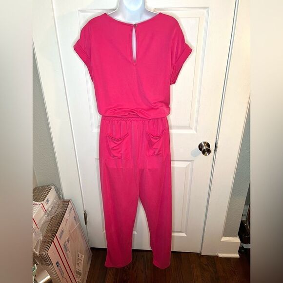 Red Dress Boutique Ces Femme Flirt With Fun Hot Pink Jumpsuit M NWOT - Picture 6 of 11